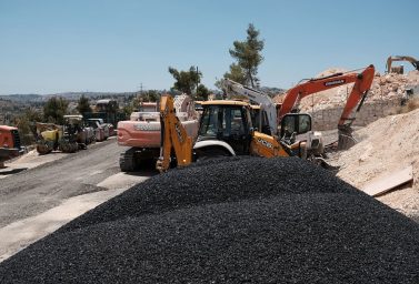 תהליך פיקוח על כביש עם צוות מהנדסים מאדר קו הנדסה